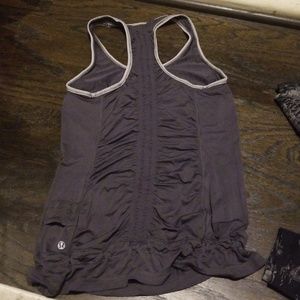 Lululemon scrunch racerback top size 6